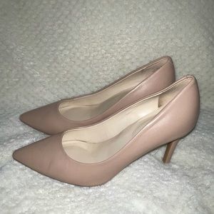 Light, nude colored Nine West Stiletto Heels!